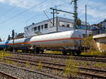 Vierachsiger Drehgestell-Druckgaskesselwagen der Gattung Zags, 37 84 7819  086-1 NL-ATRR, des französischen Waggonvermieters ATIR-RAIL (Paris) am 27.04.2021 im Zugverband (Zugschluss) bei einer Zugdurchfahrt in Niederschelden (Sieg) in Richtung Köln. Ladegut ist laut Gefahrstofftafel (268/1005) mit Ammoniak.

TECHNISCHE DATEN (gem. Anschriften) :
Spurweite: 1.435 mm
Achsanzahl: 4 (in 2 Drehgestelle)
Länge über Puffer : 17.160 mm
Drehzapfenabstand: 11.260mm
Achsabstand im Drehgestell: 1.800 mm
Laufraddurchmesser: 920 mm (neu)
Höchstgeschwindigkeit: 100 km/h (beladen) / 120 km/h (leer)
Eigengewicht: 35.550 kg
Nutzlast: 54,4 t (bei Streckenklasse D)
Gesamtvolumen: 103.622 Liter (103,6 m³)
Intern. Verwendungsfähigkeit: TEN-GE
Bauart der Bremse: KE – GP 
Kleinster befahrbarer Gleisbogen: R 35 m
Bremssohle: K-Sohle
Handbremse: Auf Bremserbühne

Als Sicherheitseinrichtungen besitzen diese Wagen Crashpuffer.

Tankcode:  P29BH / Sondervorschrift TE 22 und TE 25 (Überpufferungsschutz und Tankschutzschild)
P =Tank für verflüssigte oder unter Druck gelöste Gase
29 = Mindestberechnungsdruck 29 bar
B = Tank mit Bodenöffnungen mit 3 Verschlüssen für das Befüllen oder Entleeren 
H = luftdicht verschlossener Tank