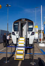 Siemens präsentierte auf der InnoTrans 2018 in Berlin (hier 18.09.2018) den Siemens Desiro City Class 717 (hier der Triebzug GTR 717017) für die Govia Thameslink Railway (GTR).