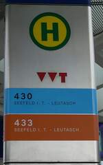 (280'447) - Bus-Haltestellenschild - Seefeld, Bahnhof - am 16.
