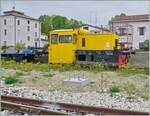 Dieser zweiachsige Dieseltraktor der IT RFI steht in Brescello-Viadana der Strecke Parma - Suzzara. Hier in Brescello und Umgebung wurden die bekannten  Don Camillo -Filme gedreht. 

17. April 2023