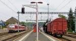 . Der Bahnhof Wasserbillig am Nachmittag des 26.04.2014 - Whrend der CFL 628 506 mit heruntergelassenen Rollos den Bahnhof in Richtung Luxemburg Stadt verlsst, steht die Dampflok 5519 mit ihrem Materialwagen am Bahnsteig und wartet auf ihren Auftritt. (Jeanny)