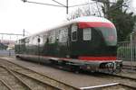 Ein PEc -Postwagen,die mit Stromlinienzüge Mat '36, '40 und '46 mitfuhr, steht am 4 März 2012 ins NSM in Utrecht.