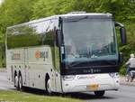 Van Hool TX17 von Gebo Tours aus den Niederlanden in Sassnitz.