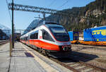 Der vierteilige Elektrotriebzug ÖBB 4024 074-8 (A-ÖBB BDET 94 81 4024 074-8) als S 3 Innsbruck – Brenner der S-Bahn Tirol am 28 März 2022 im Bahnhof Brenner /Brennero. Hier steht der Triebzug bereits in Italien (Südtirol), die Bahninfrastruktur gehört hier aber noch gerade zur ÖBB. Lediglich kleinere Teile im nördlichen Bereich des Bahnhofs gehören zum österreichischen Staatsgebiet (zur Tiroler Gemeinde Gries). 

Die klassischen Vierteiler vom Typ Bombardier TALENT (Talbots leichter Nahverkehrs-Triebwagen) tragen die Bezeichnung 4024. Sie bilden mit 140 gelieferten Einheiten das Rückgrat für den öffentlichen Personennahverkehr in Österreich. Sie sind in allen Gebieten mit größerem Nahverkehrsaufkommen im Einsatz. Neben der Zulassung für Österreich, besitzen sie auch eine Zulassung für Deutschland. 

TECHNISCHE DATEN (ÖBB 4024):
Baujahre :2004–2008
Spurweite:1.435 mm
Achsfolge: Bo’2’2’2’Bo’
Länge über Kupplung: 66.870 mm
Antriebsleistung: 1.520 kW 
Höchstgeschwindigkeit: 140 km/h 
Eigengewicht: 115 t
Stromsystem: 15 kV 16,7 Hz AC 
Fußbodenhöhe: 600 mm
Sitzplätze. 199
