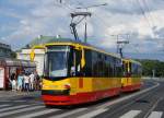 STRASSENBAHNBETRIEBE IN POLEN  Strassenbahn WARSCHAU  Motorwagen 2150 des Typs FPS 123N in Doppeltraktion aufgenommen am 15.