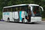 Car Bus aus Italien, steht auf dem Busparkplatz am Königsee im Juli 2015