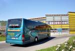 alle/335033/mercedes-benz-travego-von-baumueller-reisenoesterreich MERCEDES BENZ TRAVEGO von BAUMLLER Reisen/sterreich im September 2013 in Krems unterwegs.