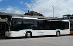 (279'518) - Schneider, Ermenswil - Nr. 13/SG 39'311 - Mercedes am 29. August 2025 beim Bahnhof Uznach