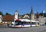 (266'709) - VBL Luzern - Nr. 422 - Hess/Hess Doppelgelenktrolleybus am 7. September 2024 in Luzern, Bahnhofbrcke