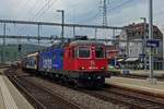 Am 25 Mai 2019 durcheilt ein Mischguterzug mit 620 081 Brugg AG.