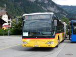 (266'000) - PostAuto Nordschweiz - BL 196'031/PID 5345 - Mercedes am 19. August 2024 beim Bahnhof Meiringen