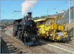 Die  Palas  21 0109 B40UM-1 der Sersa mit der BFD HG 3/4 N° der Blonay Chamby Bahn hätte eigentlich auch gut zum Herbstevent 2024  Autour de la voie ferrée / Rund um die eiserne Bahn  gepasst. 

21. Sept. 2024