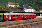   Der EW I - Speisewagen SBB WR 50 85 88-33 700-8, ex WR 50 85 88-33 615-8, der SBB Historic, am 02.08.2019 im Bahnhof Göschenen, im Zugverband eines Sonderzuges mit Gotthard Krokodil Ce 6/8 II