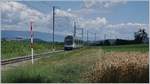 Erinnerungen an einen Sommer  der LEB Be 4/4 64, unterwegs als Regionalzug 131 von Lausanne Flon nach Bercher, wurde hier kurz nach Fey fotografiert.