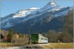 Der ASD Regionalzug wird in Krze seinen Zielbahnhof Les Diablerets erreichen.