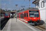 In Le Noirmont warten die beiden GTW ABe 2/6  631 und 633 auf die Abfahrt nach Tavannes und La Chaux de Fonds. 

26. Juni 2024