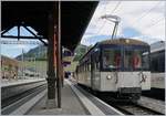 Der MOB Be 4/4 1007 (ex Bipperlisi) auf Instruktionsfahrt (?) wartet in Zweisimmen auf die Einstellung einer Rangierfahrstrasse.