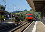 Steuerwagen voraus fhrt ein SBB IC nach Brig am 08.09.2021 durch den BLS Bahnhof Mlenen.