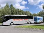 diverse/914957/setra-516-hd-von-bucks-reisen Setra 516 HD von Buck's Reisen aus Deutschland mit Anhänger in Plau am See.